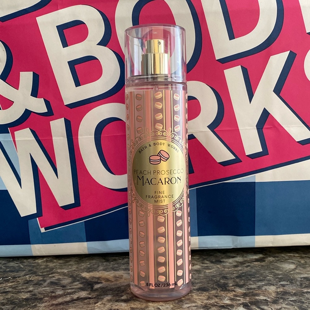 Bath & Body Works Peach Prosecco Macaron - Picture 3 of 4